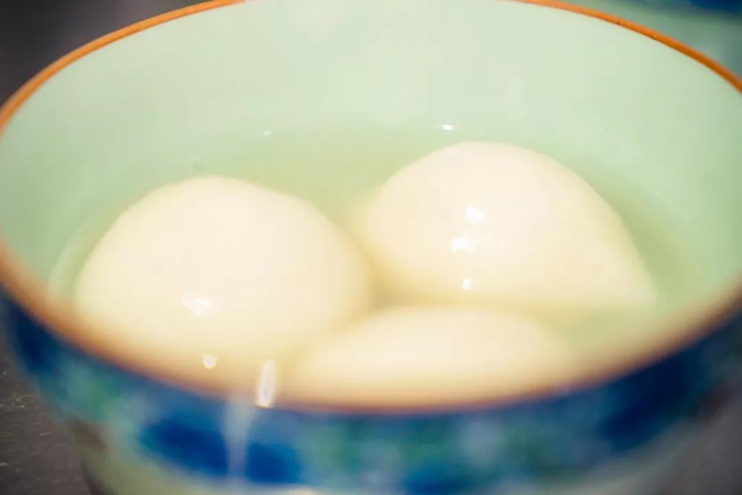 朱家角古镇和新场古镇哪个大一点,新场古镇和朱家角哪里好吃的多