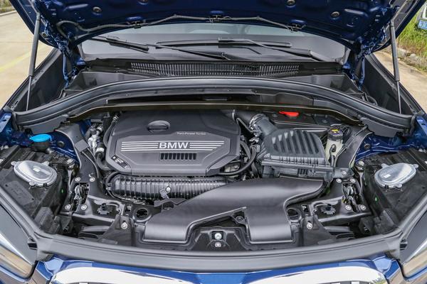 宝马x12019款xdrive20li尊享型,宝马x12020款xdrive25li领先型