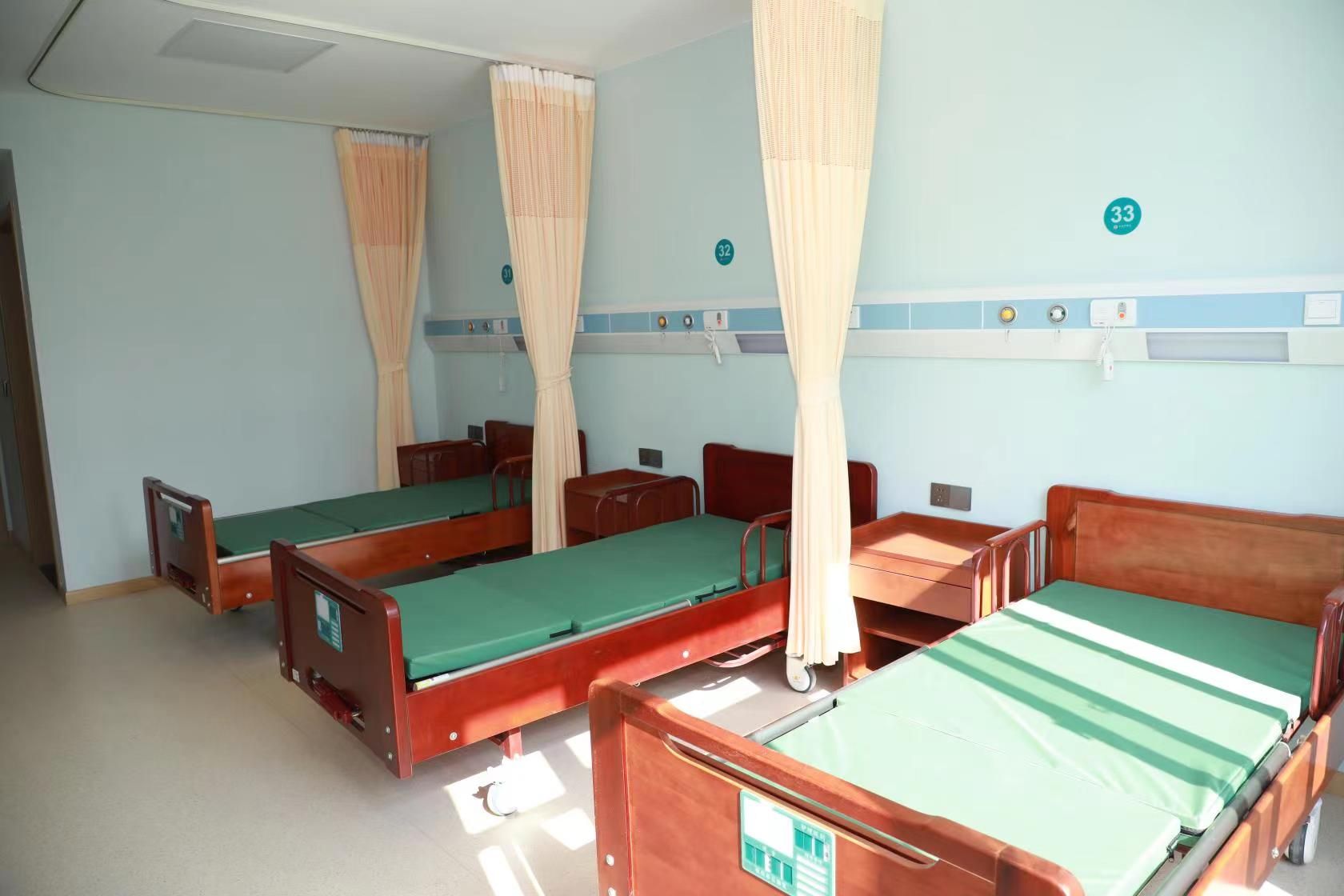 苏州首家“民办公助”养老护理院在昆山开业