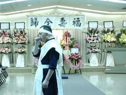 亡母病逝两个月明日终于出殡!TVB视帝幽默话别最亲:byebye