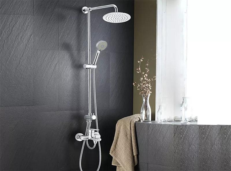 花洒用哪一种比较方便实用,花洒容易堵买什么花洒好