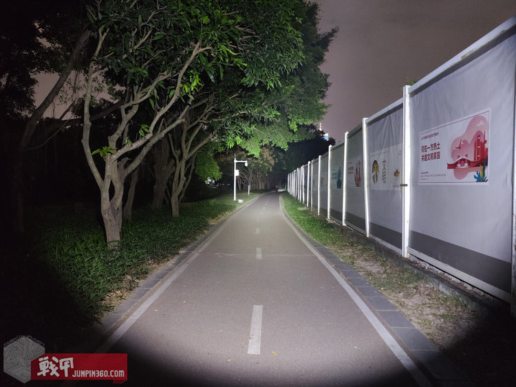 机械双模，性能强悍—菲尼克斯TK11TAC手电上手体验