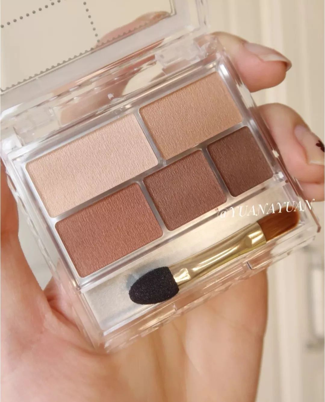 港风复古妆教程,港风复古妆用什么眼影