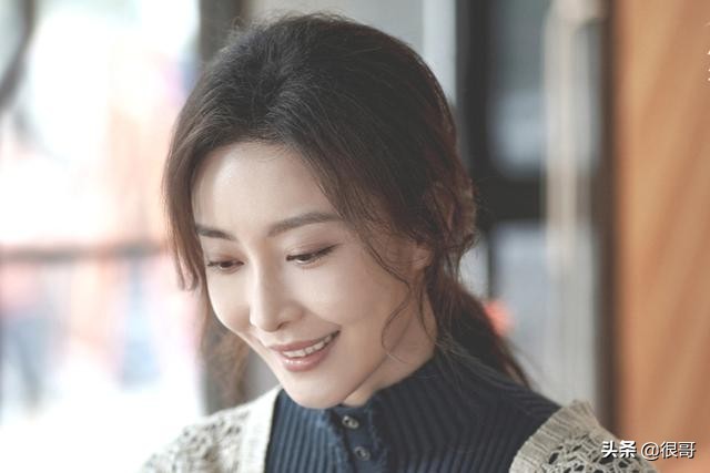 《扫黑风暴》女演员的青涩照：吴越俏，江疏影美，王骏迪没认出来