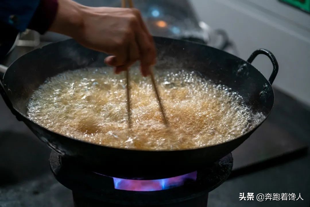 老牛湾的炸黄河虾，绝了