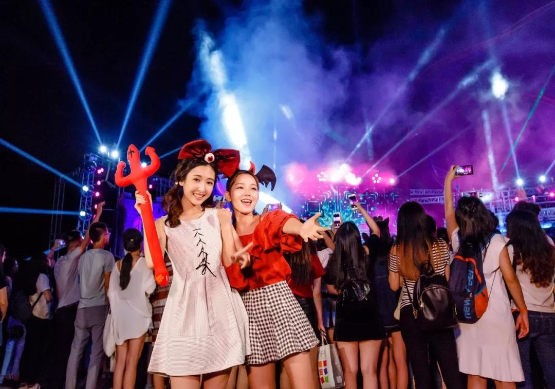 「今晚搞乜鬼」¥478抢长隆欢乐万圣节双人住宿套票,全新鬼屋