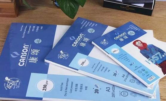 服装设计效果图入门指南，手绘初学者，第一步教你采纳的画材。