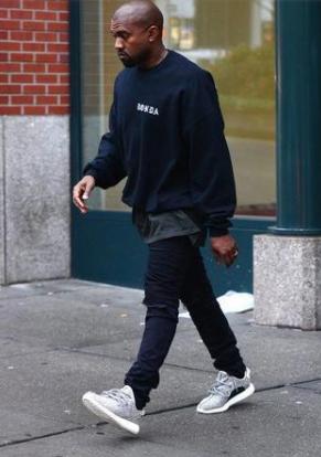 yeezy和阿迪达斯yeezy区别,阿迪达斯yeezy700boost售价