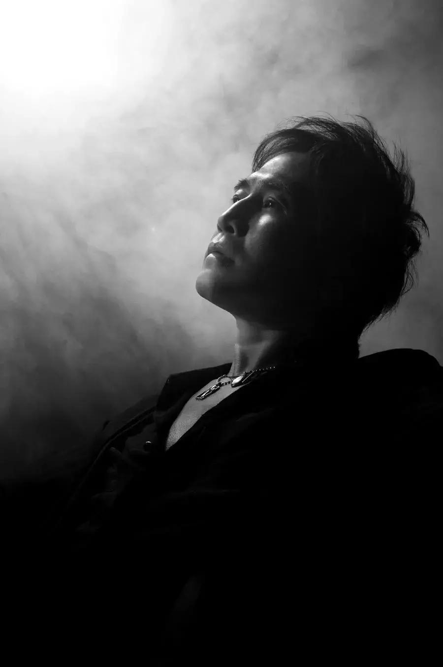 台湾音乐四十年，为你讲述齐豫的游吟人生：我以我心，吟《今世》，唱三毛。