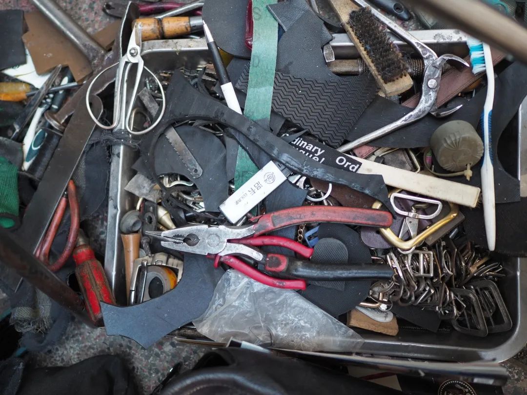 我在如是庵街，听了一个补鞋匠的哲学