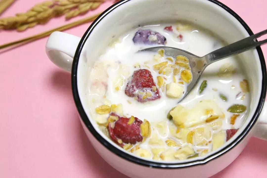 早餐即食麦片选哪些好,低脂营养即食麦片哪种好