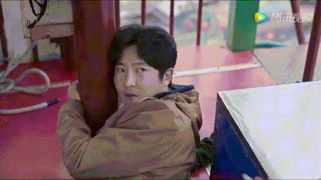 余欢水跳楼后续大结局,余欢水倒地