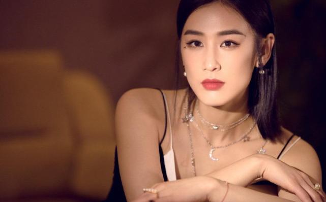 最惨的星女郎,最惨的星女郎完整视频