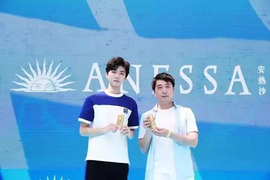 一间“驻猫办”，百年资生堂