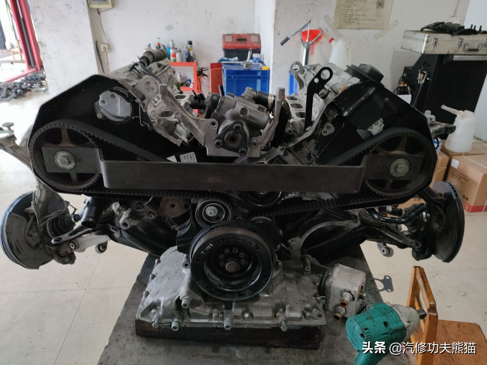 2003年老奥迪a6,2012年奥迪a6经典