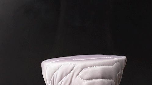 特斯拉睡觉凉席,特斯拉夏天睡车里空调自己关闭