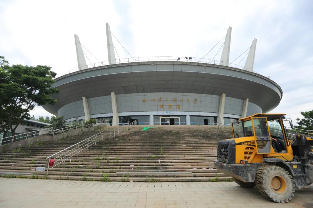 杭州下沙升起一个“飞碟”，它是“剑客”的比武场