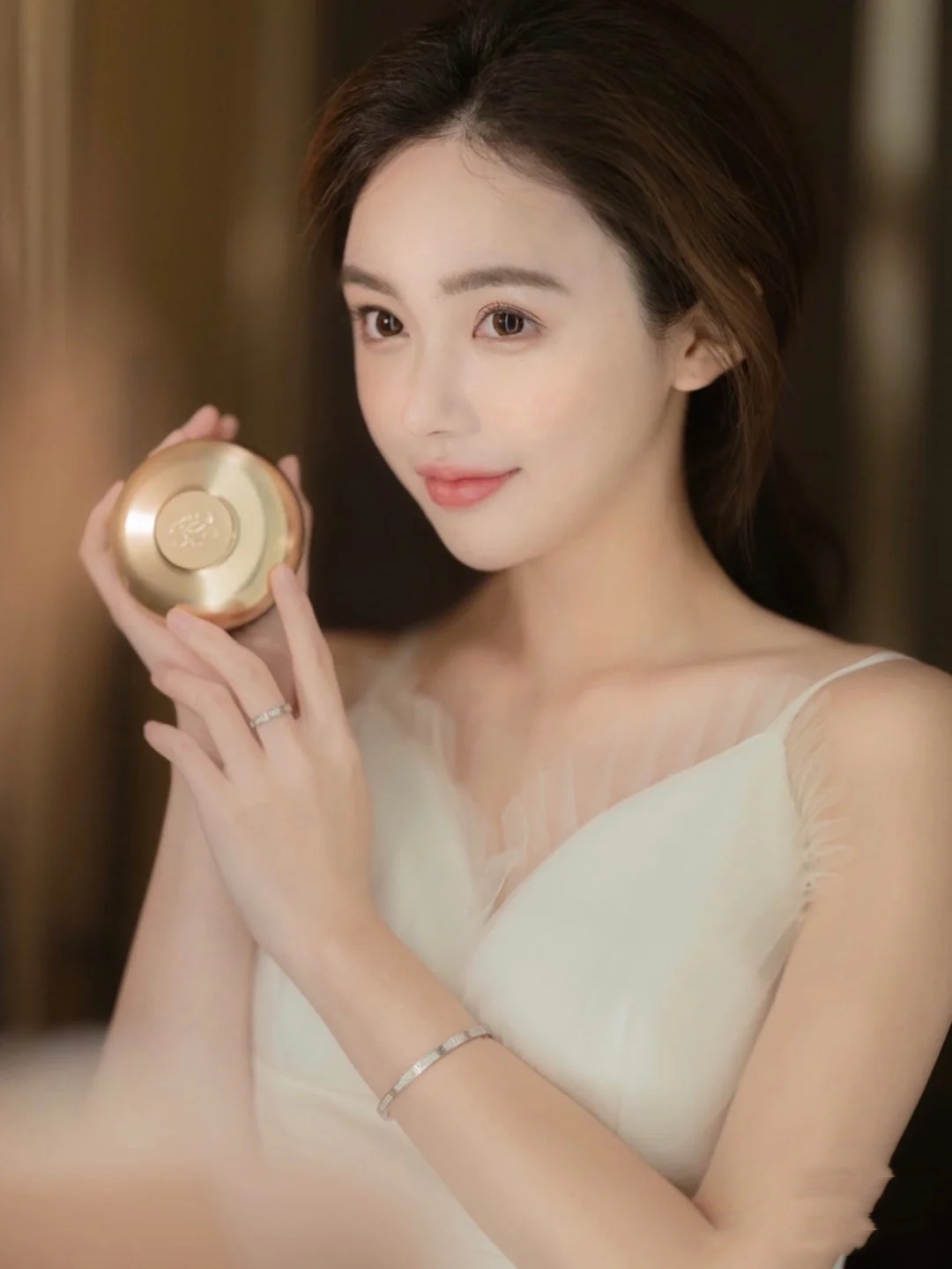 滋润皮肤的正确护肤步骤,怎样养出白皙细嫩的好皮肤