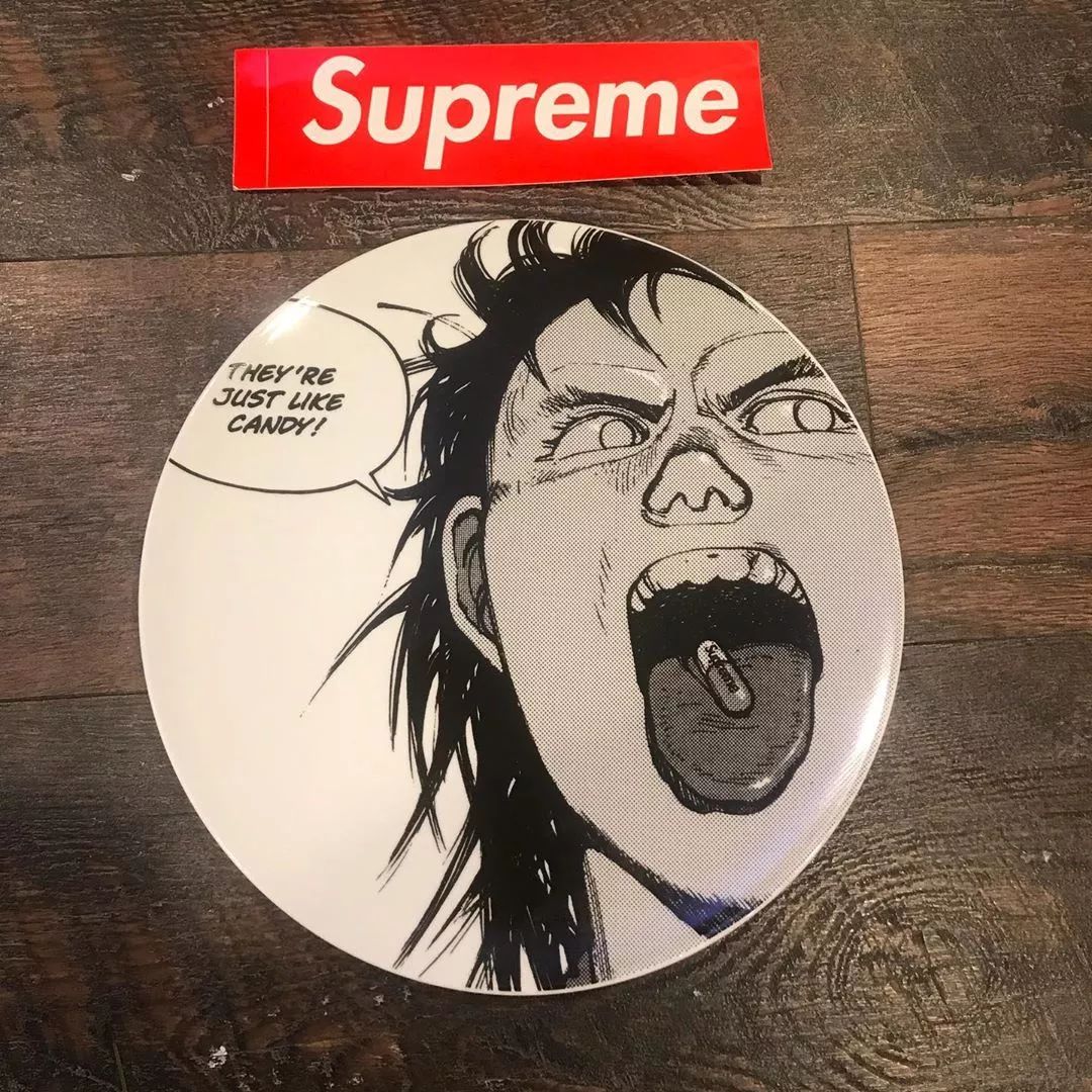 “以前看不起ACG，现在恨不得全身ACG。”