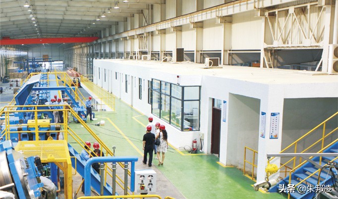 世界铜王千亿富豪,从仓库管理员到仓储经理