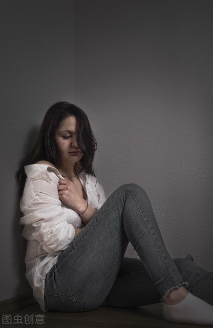 男人自卑的表现方式是什么,男人如何消除自卑