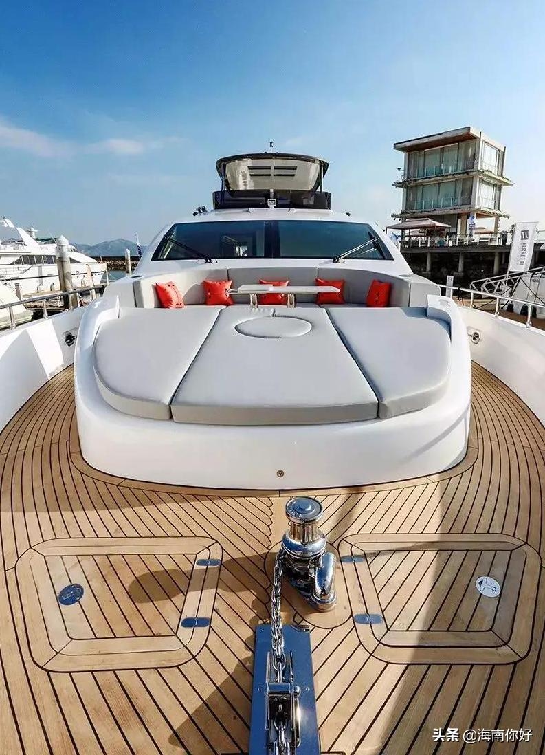 海南旅游豪华游艇出海,海南海上游艇包含海上玩的吗