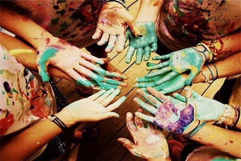 沾了油漆的衣服怎么洗,油漆粘到衣服上怎么洗