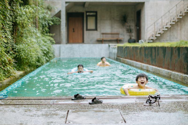 臻选人文度假品牌开山之作，惊艳问世，与月途看尽婺源千面之美