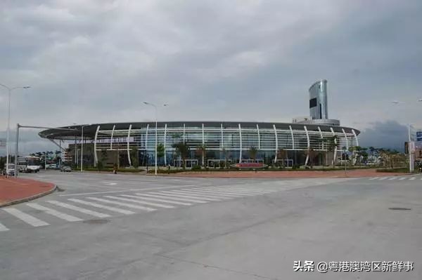 宀佹湀闈欏ソ澶氬Э澶氬僵,鑺辨牱骞村埆鏍峰煄娲嬫埧