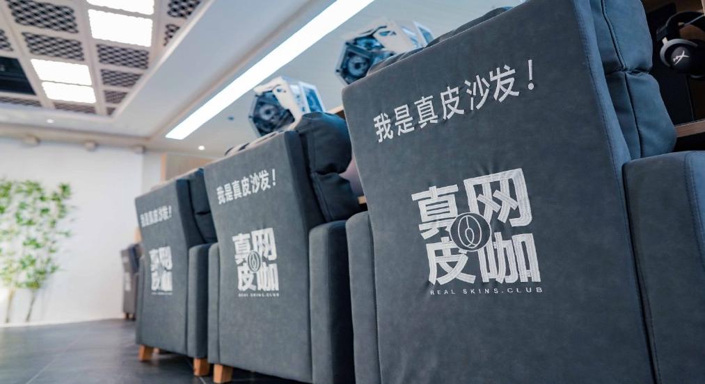 别扒他了,再扒就完犊子了!