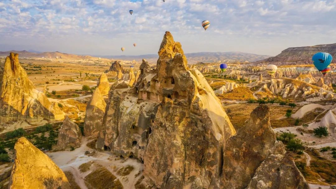 五一节国外旅游推荐地方,五一假期适合去哪里旅游国外