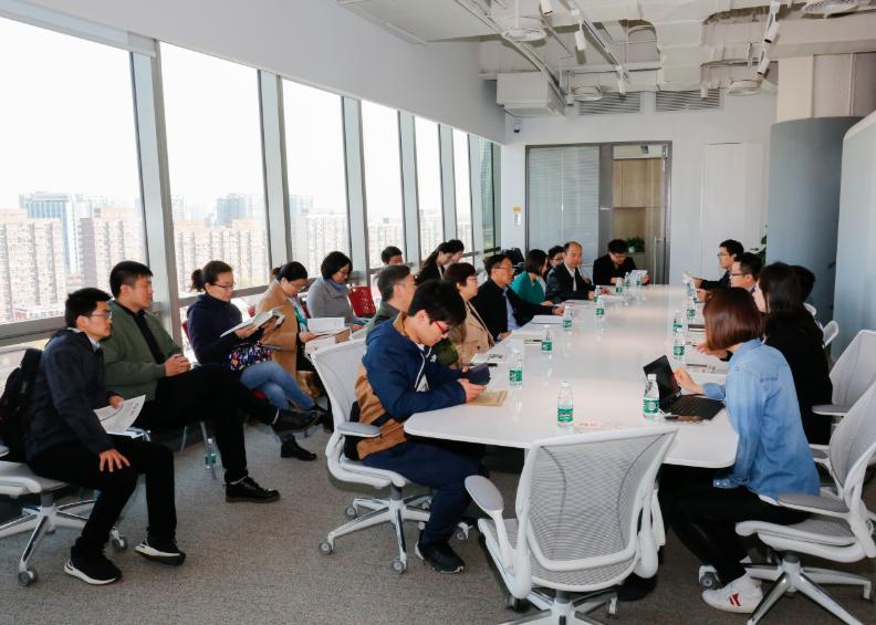 谁说“人民日报”只招名校生？打破传统招生模式，家长赞不绝口