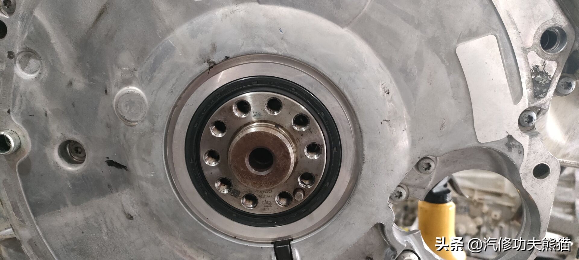 现在最新款的奥迪烧不烧机油,奥迪q7哪年有的柴油