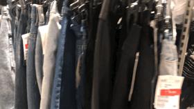 urzara璇曠┛,zara鐪熶汉璇曠┛琛ｆ湇