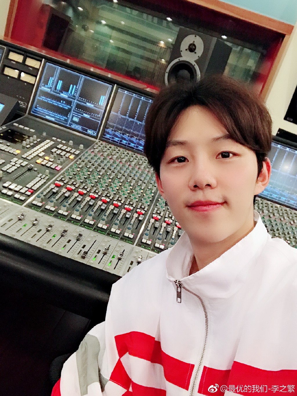 易烊千玺偶练,易烊千玺小成员