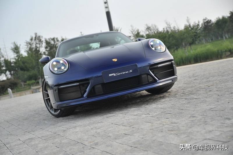 经典不息,革新不止!这才是我梦寐以求的全新保时捷911