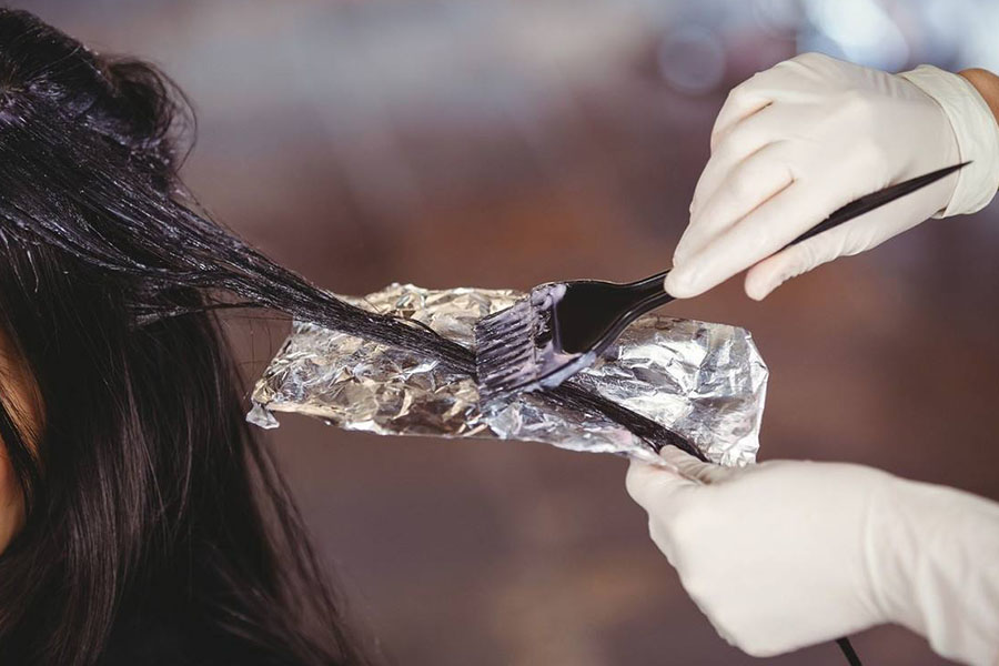 弄到衣服上染发剂如何清洗,衣服碰到染发膏怎么洗