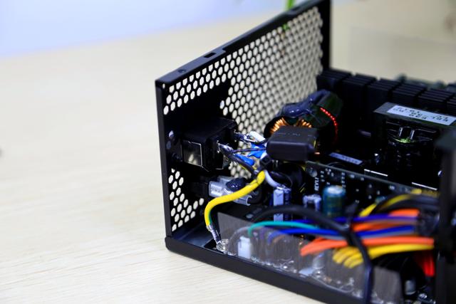 各品牌650w电源谁更值得买,电源到底买哪款