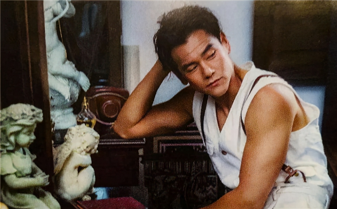 《第一炉香》：从女大学沦为交际花，拜金让人一步步坠落深渊