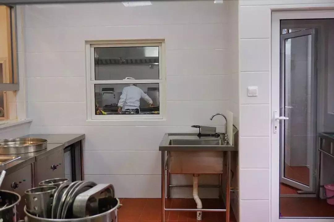 上海哪些公办幼儿园有0-2.5岁托班,上海有托班的民办幼儿园