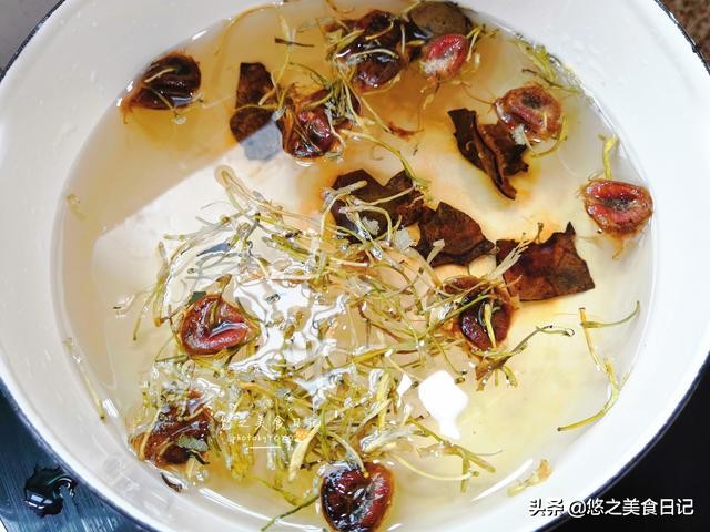 上火喉咙痒喝什么茶效果最好,夏季嗓子干痒咳嗽喝什么茶比较好