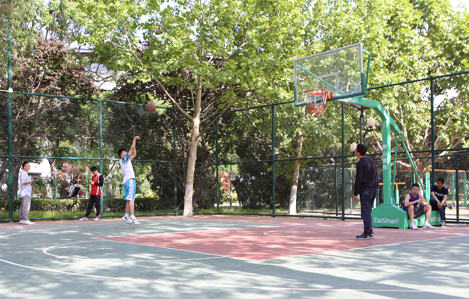 丰台区运动场地址,丰台休闲健身公园