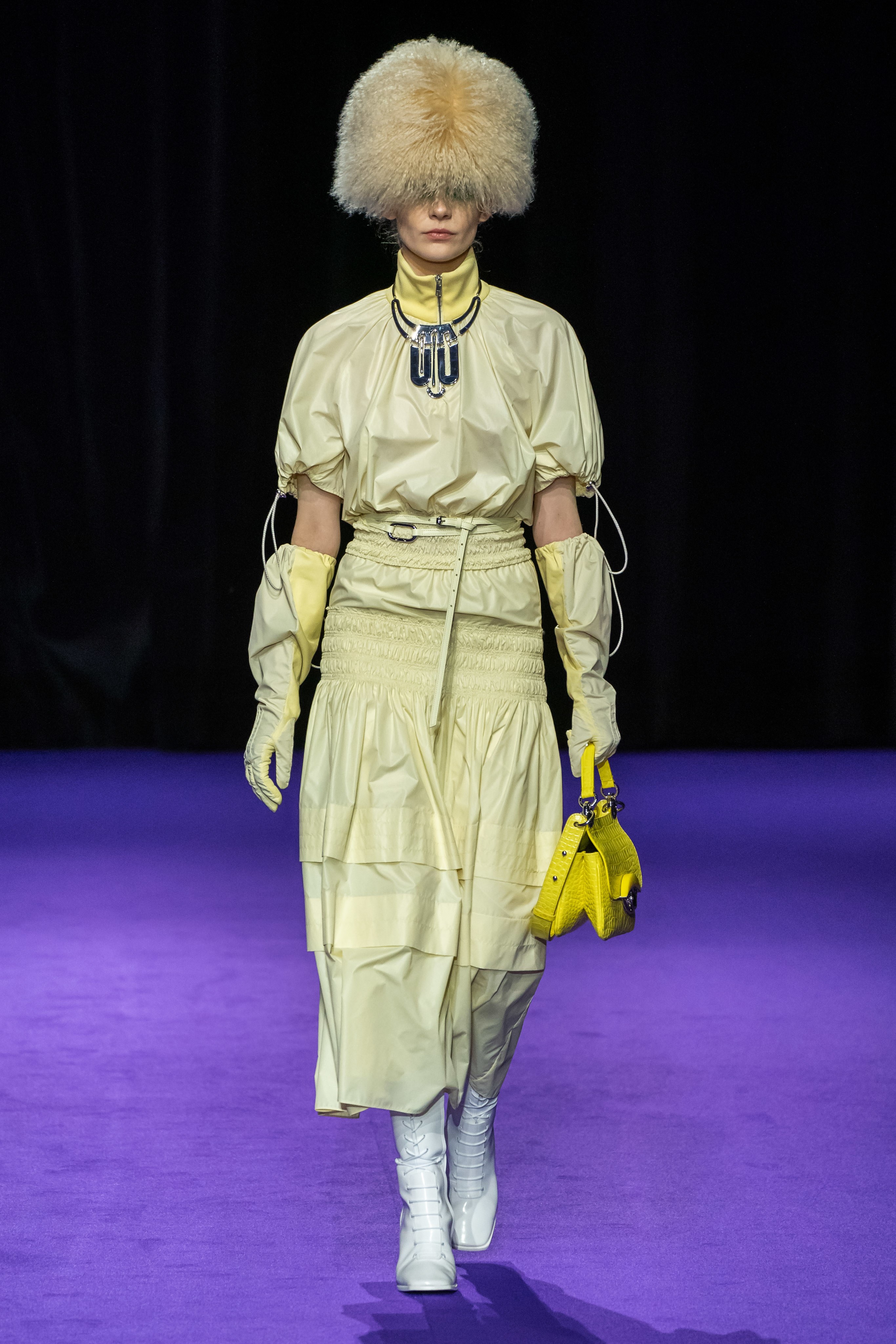 巴黎时装周kenzo,kenzo穿出时尚感