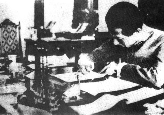 杨虎城后人去看望张学良,张学良为啥对杨虎城后人态度冷漠