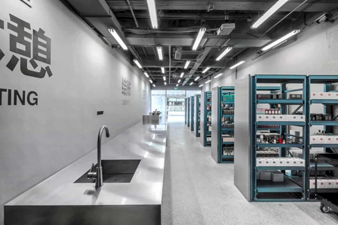 屈臣氏化妆品店怎么样,95后爱去的店