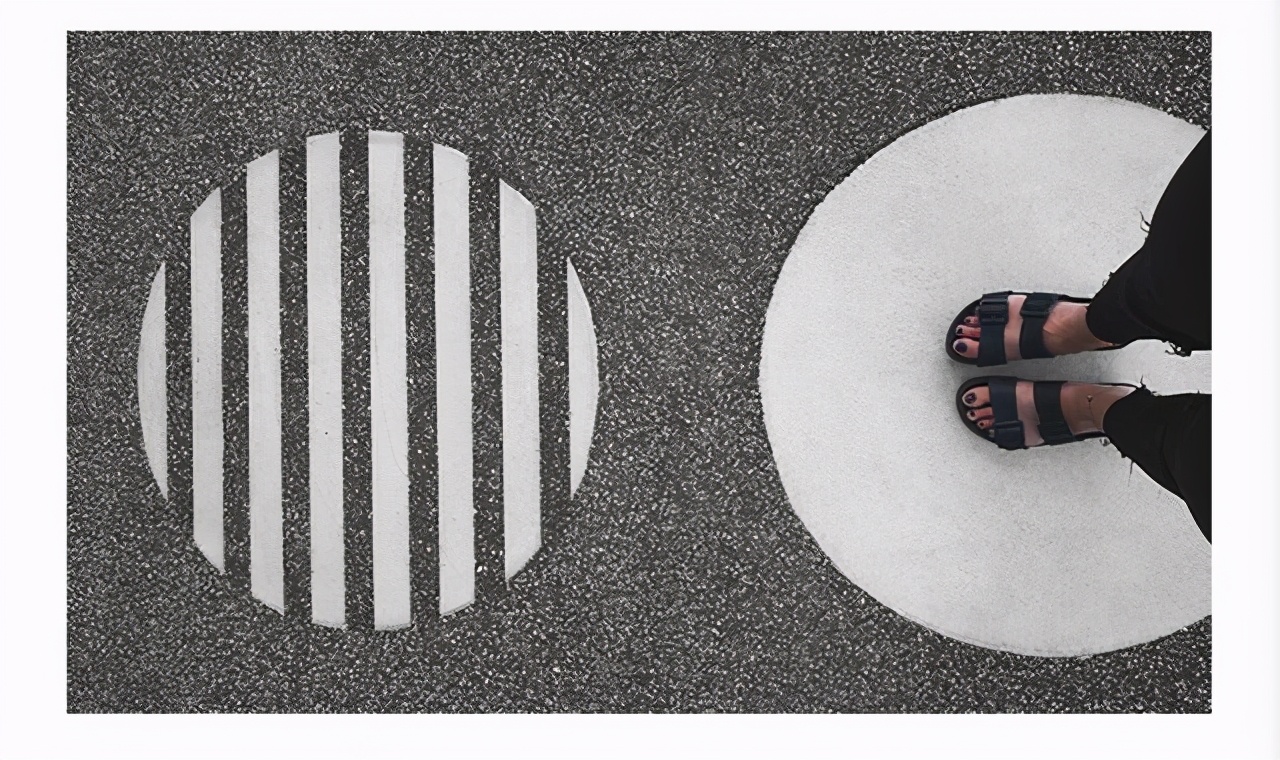 面对误解自己的人怎么办,如何正确面对别人的误解