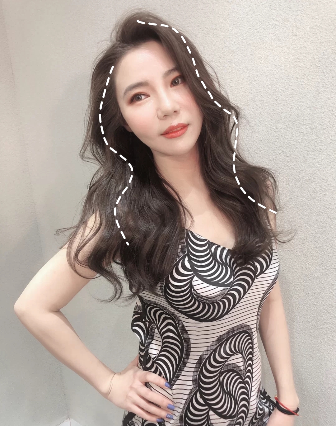 40岁女人烫发显年轻,40岁适合的减龄烫发