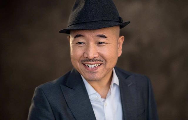 赵本山徒弟王小利完整版,赵本山徒弟王小利身价有多少钱