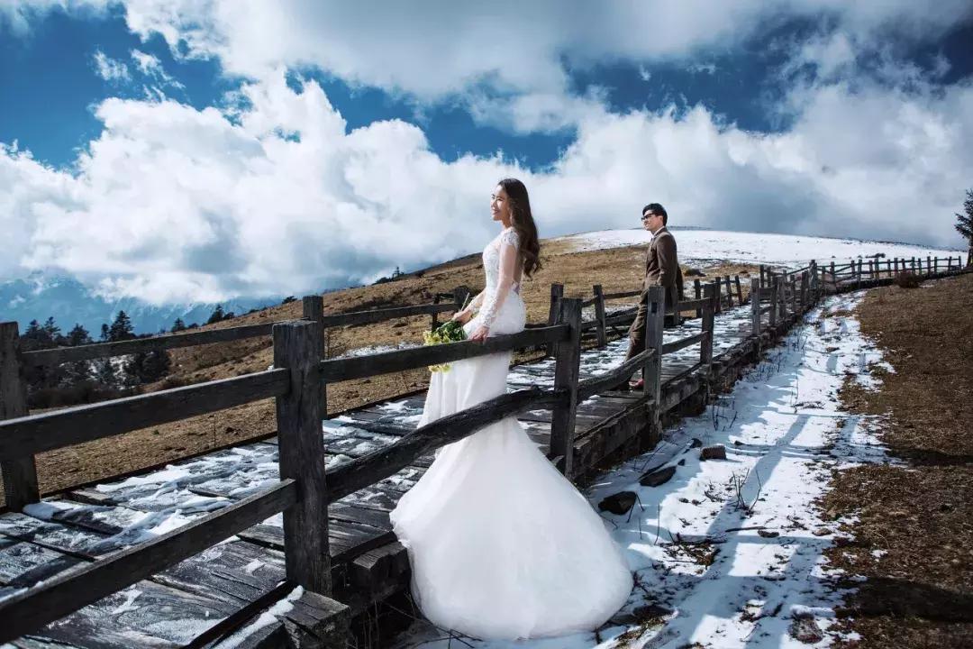 一定要和喜欢的人去丽江,有喜欢的人真好原唱完整版