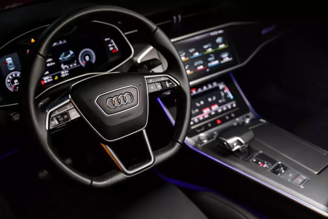 严绍健奔驰成名之作,全新奥迪a7测评视频